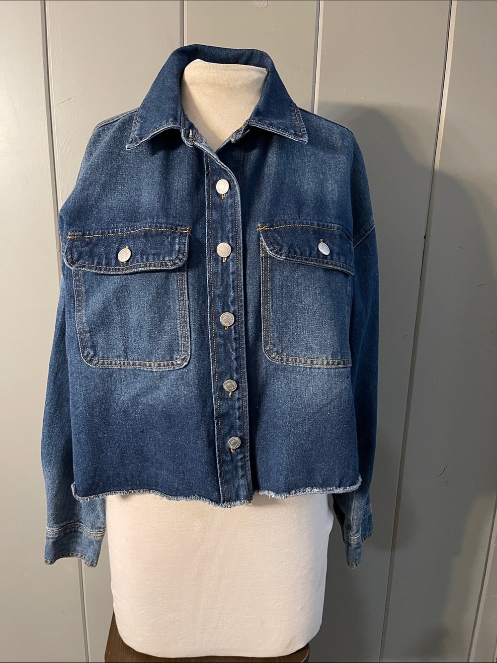 NWT Forever 21 Jean Jacket Denim Raw Hem Boho Festival Grunge Funky Rock Street